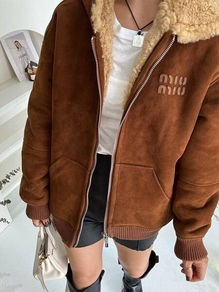 Бомбер меховой Miu Miu женский 169153