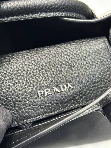 Сумка Prada женский кожа черный 158903-8