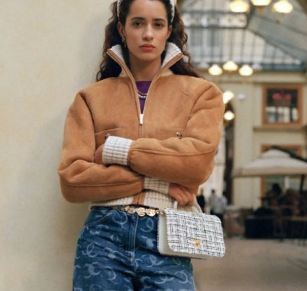 Дубленка Chanel женский бежевый 130009