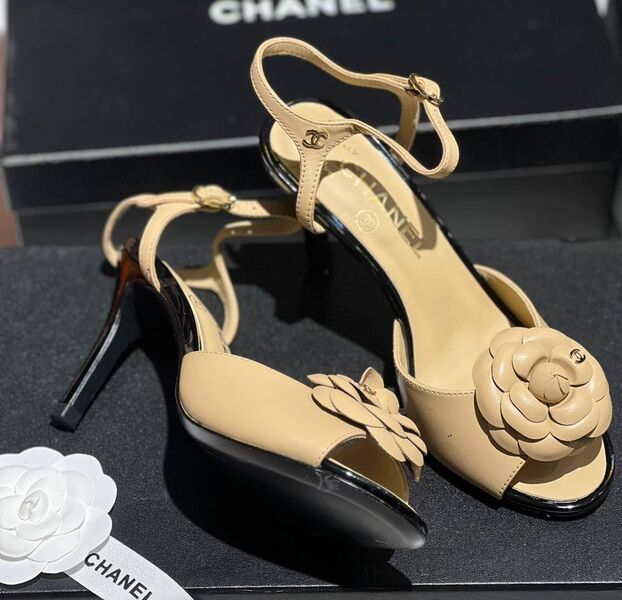 Босоножки Chanel женский кожа бежевый 151113