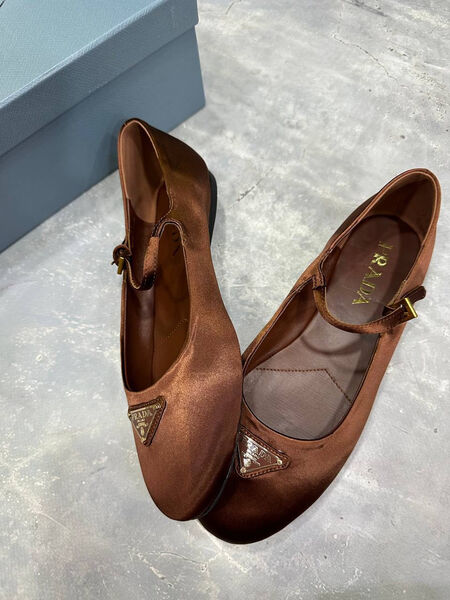 Балетки Prada женский 149510-2