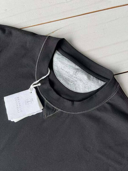 Мужская футболка Brunello Cucinelli мужской черный 155103-6