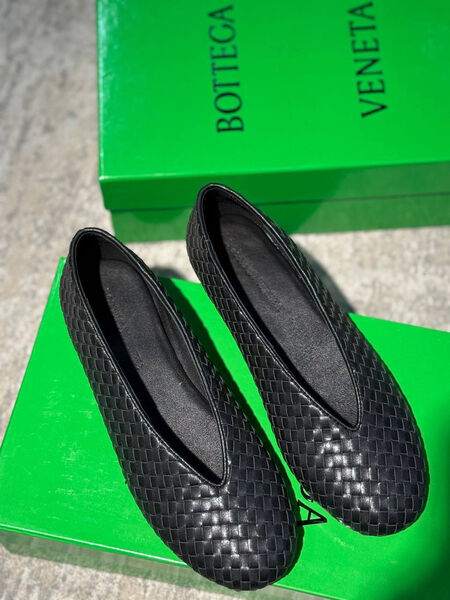 Балетки Bottega Veneta женский кожа черный 199263-3