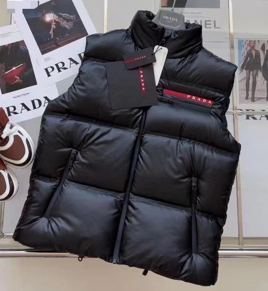 Жилет Prada женский черный 22751