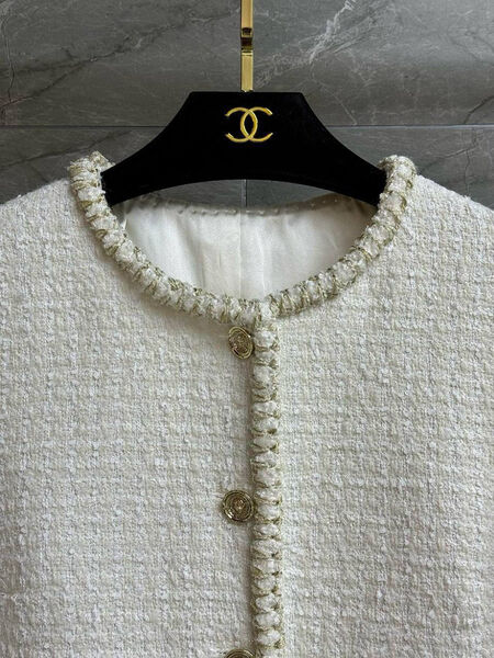 Пиджак Chanel женский твид белый 200121-3