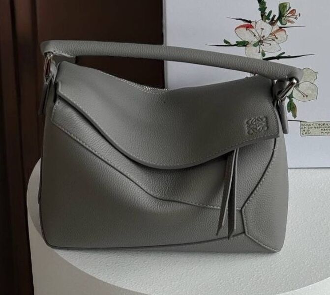 Сумка Loewe женский кожа графитовый 156582