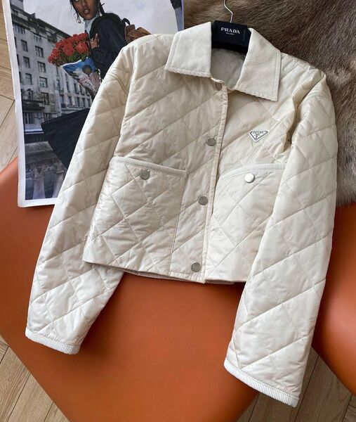 Куртка Prada женский белый 164558
