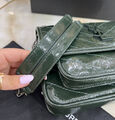 Сумка Saint Laurent Niki Medium женский кожа болотный 160388-7