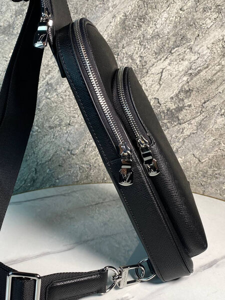 Мужская сумка слинг Louis Vuitton мужской кожа черный 134429-17
