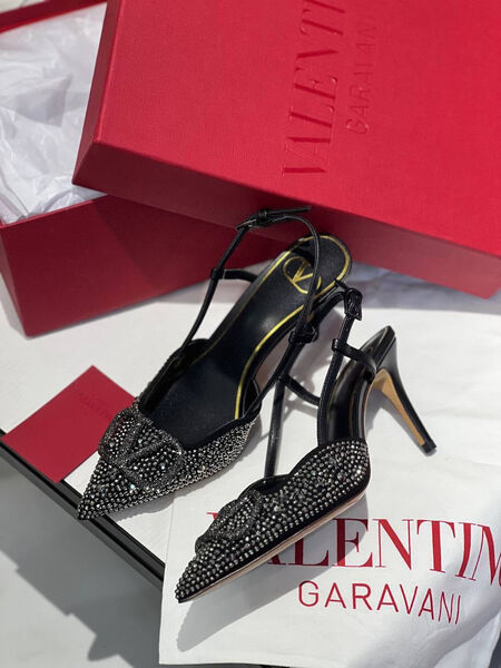 Туфли Valentino женский стразы черный 104633-5