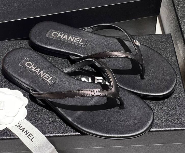 Шлепки Chanel женский кожа черный 149394