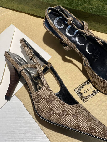 Туфли Gucci женский текстиль бежевый 116417-3