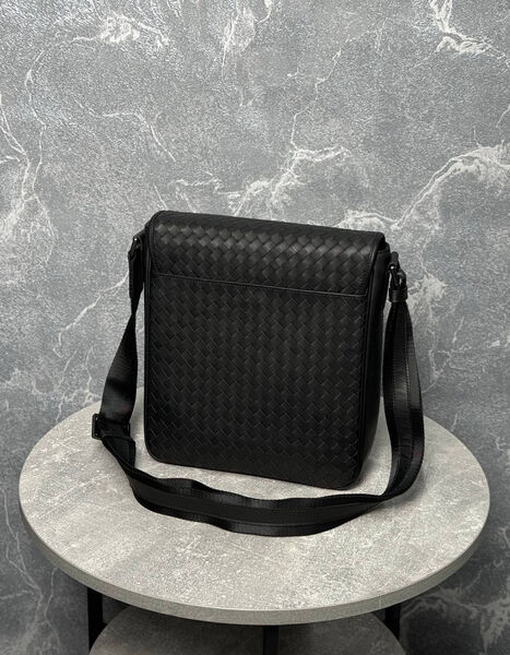 Мужская сумка мессенджер Bottega Veneta мужской кожа черный 200795-2