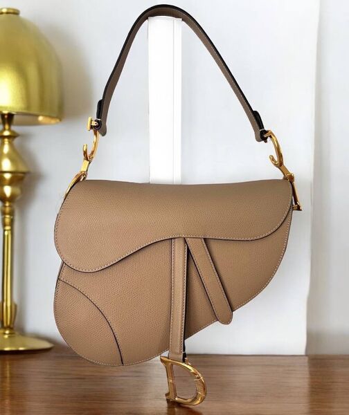 Сумка Christian Dior Saddle женский кожа бежевый 156377