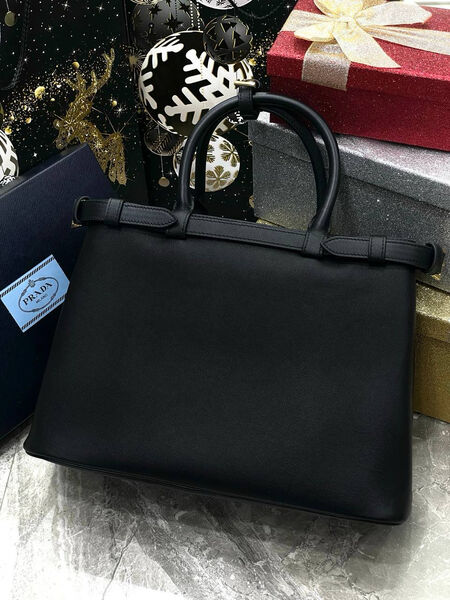 Сумка Prada женский кожа черный 135848-2