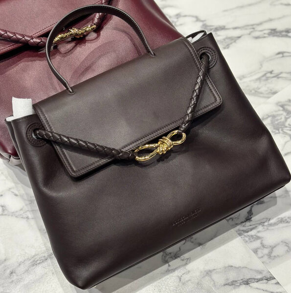 Сумка Bottega Veneta женский кожа 186751