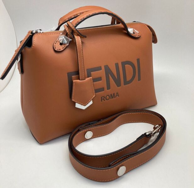 Сумка Fendi женский кожа бежевый 120230