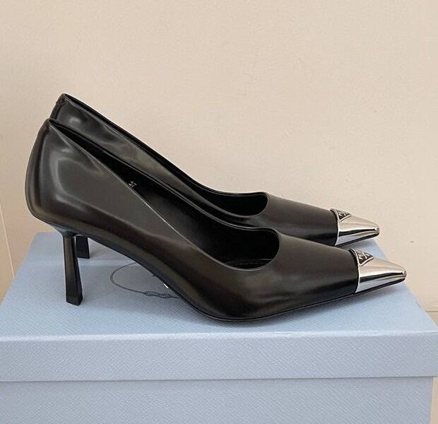 Туфли Prada женский кожа черный 134815