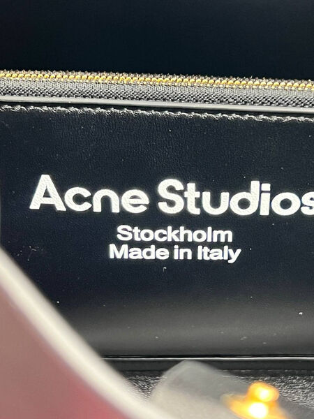 Сумка Acne Studios женский кожа черный 174087-5