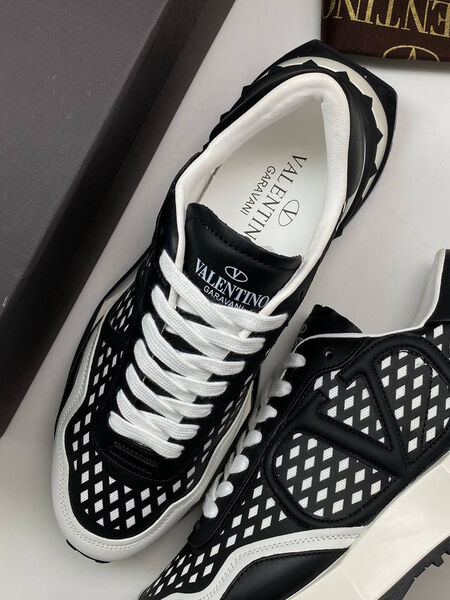 Мужские кроссовки Valentino мужской кожа черный 169291-5