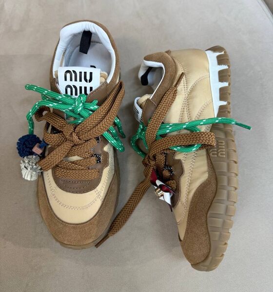 Кроссовки Miu Miu женский нейлон бежевый 200641