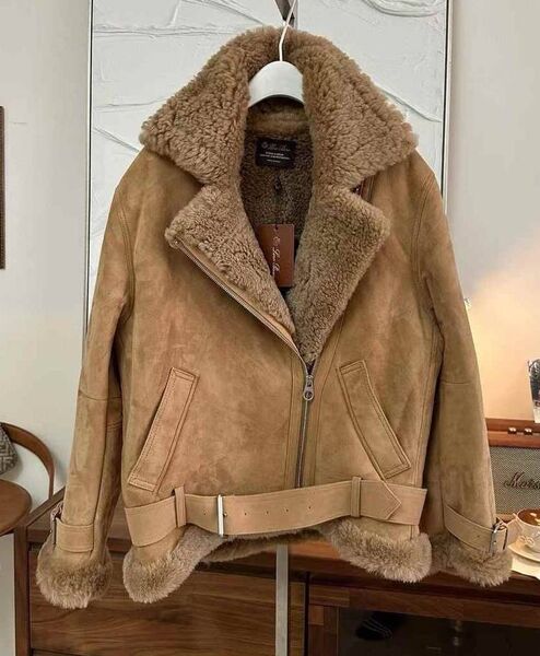 Дубленка Loro Piana женский овчина бежевый 164602