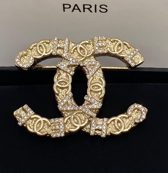 Брошь Chanel 10483