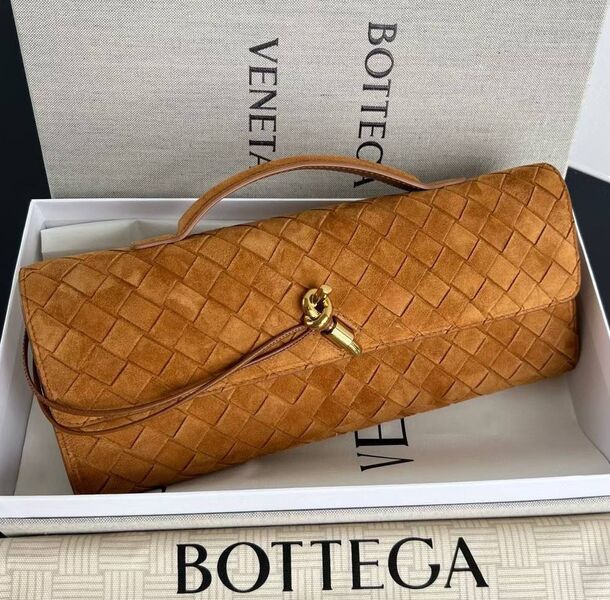 Клатч Bottega Veneta женский замша бежевый 201376
