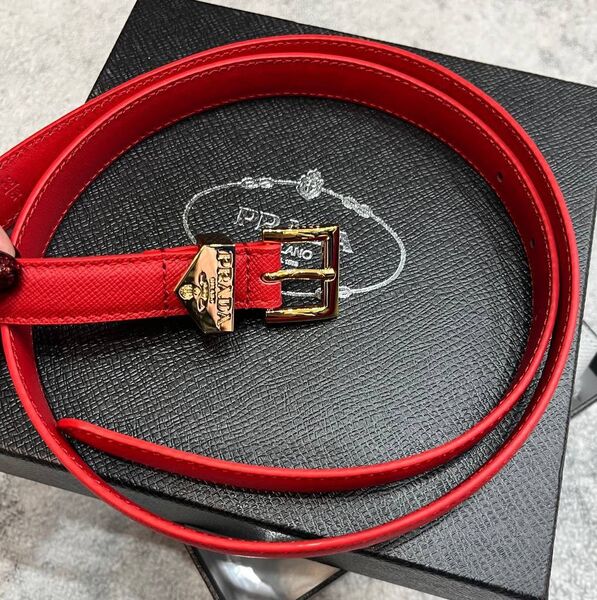 Женский ремень Prada женский кожа бордовый 143604