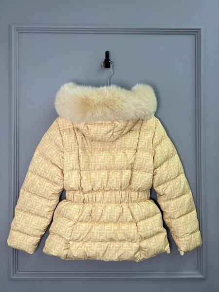 Пуховик Fendi женский бежевый 129170-2