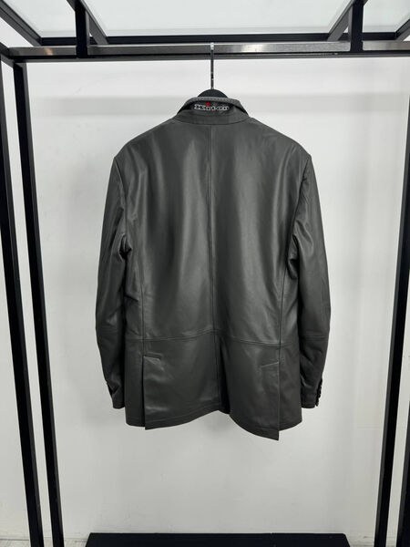 Мужская куртка Kiton мужской кожа графитовый 195966-3