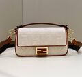 Сумка Fendi Baguette женский текстиль бежевый 142095-1
