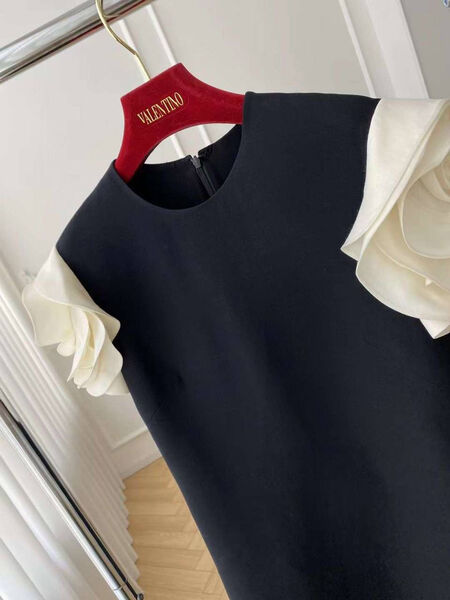 Платье Valentino женский черный 135636-4