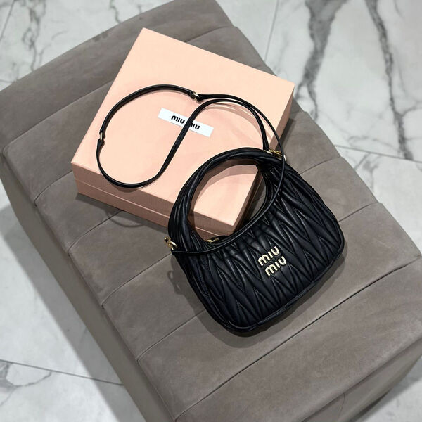 Сумка Miu Miu Wander женский кожа черный 112258-2