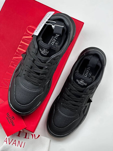 Мужские кроссовки Valentino мужской кожа черный 140375-6