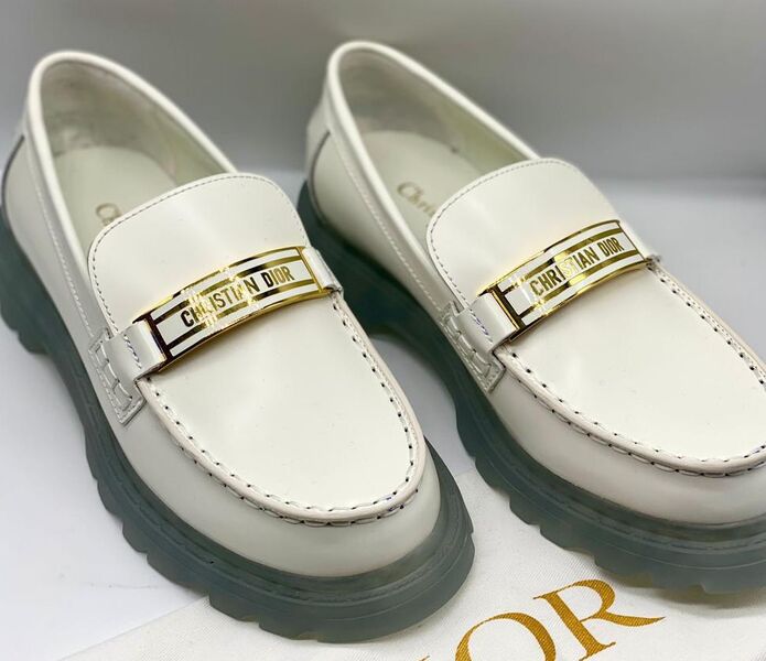 Лоферы Christian Dior женский кожа белый 39946