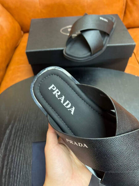 Мужские шлепки Prada мужской кожа черный 135344-7
