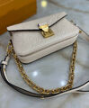 Сумка Louis Vuitton Pochette Metis женский кожа белый 148635-5