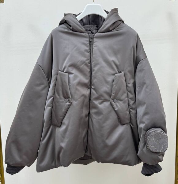 Пуховик Louis Vuitton женский графитовый 168745