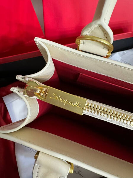 Сумка Schiaparelli женский кожа белый 174280-3