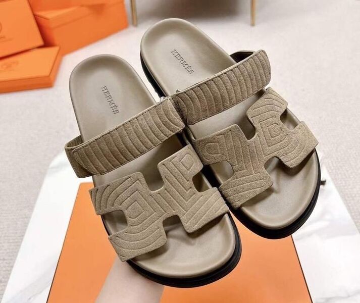 Шлепки Hermès женский замша бежевый 103446