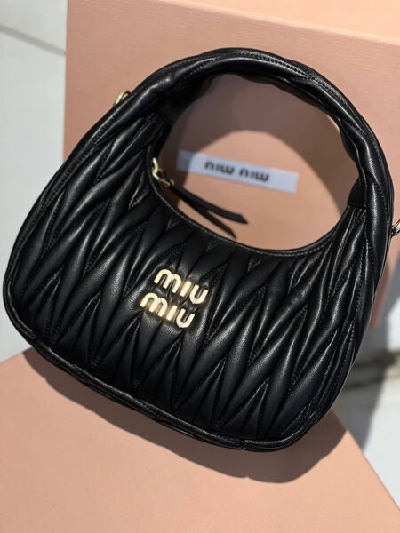 Сумка Miu Miu Wander женский кожа черный 112258-3