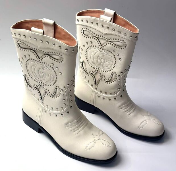 Сапоги Gucci женский кожа молочный 130731