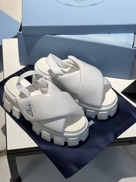 Сандалии Prada женский кожа белый 109998-2