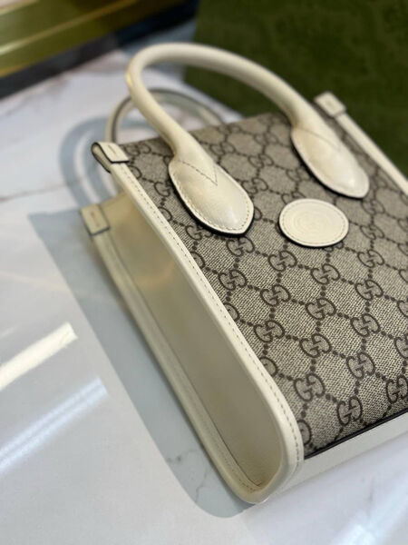 Сумка Gucci Jumbo Gg Mini женский канва monogram молочный 137913-4