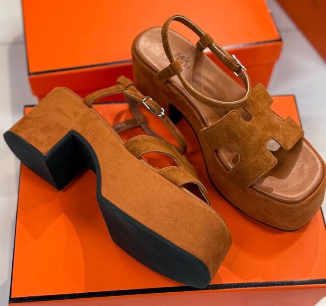 Босоножки Hermès женский замша бежевый 185151