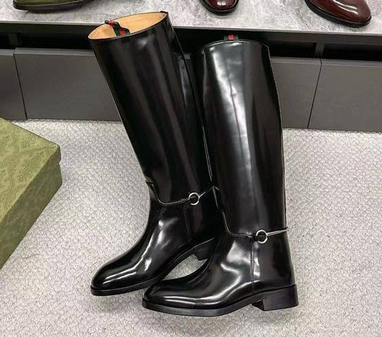 Сапоги Gucci женский кожа страуса черный 166833