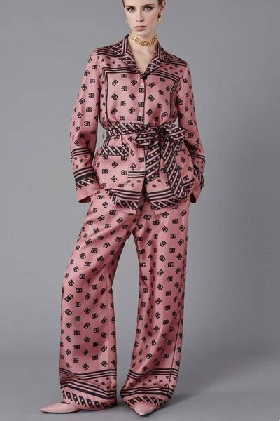Костюм Dolce & Gabbana женский шелк бордовый 184711