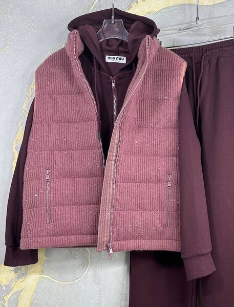 Жилет Brunello Cucinelli женский бордовый 166756