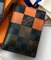 Мужская обложка на паспорт Louis Vuitton мужской канва черный 115313